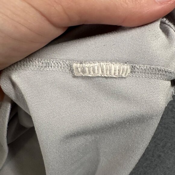 Under Armour Womens M Gray Semi-Fitted V-Neck HeatGear Performance Tee - Picture 7 of 11